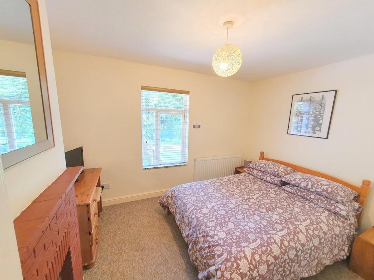 Bassett Flat With 2 Bedrooms And Superfast Wi-Fi Sittingbourne Luaran gambar
