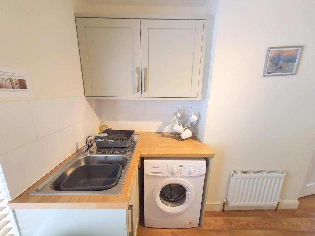 Bassett Flat With 2 Bedrooms And Superfast Wi-Fi Sittingbourne Luaran gambar