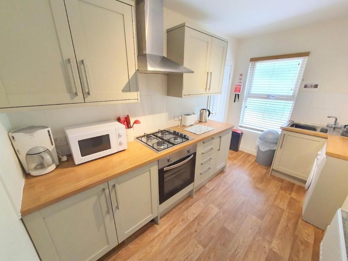 Bassett Flat With 2 Bedrooms And Superfast Wi-Fi Sittingbourne Luaran gambar